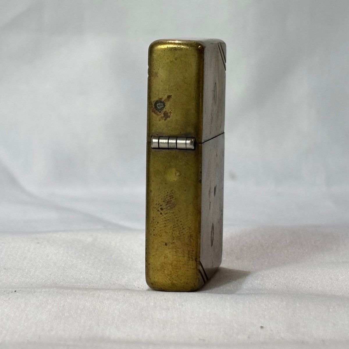 1989 Brass ZIPPO Lighter Vintage Finish Diagonal Lines 1932 