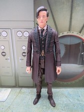 DOCTOR WHO FIGURE * 11th DOCTOR & SONIC SCREWDRIVER *  RARE  * Displayed ONLY *