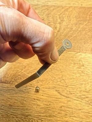 Hermle 1050-020 Clock Movement Hammers Guard  (KD3886 )