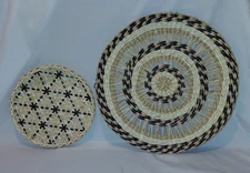 2-Piece Woven Wicker Wall Hanging Baskets Set - Boho Style Round Hanging Decor