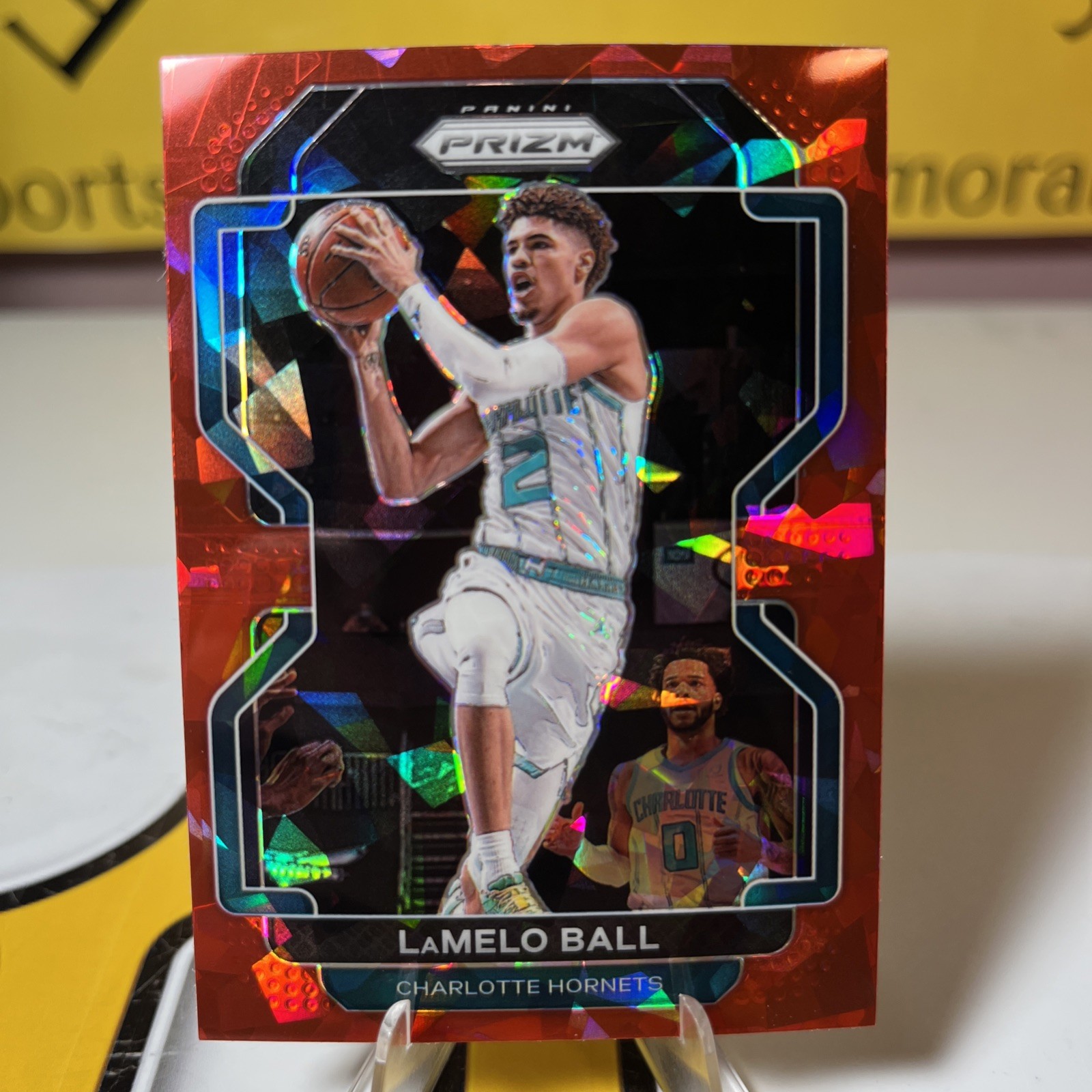 2021-22 Panini Prizm - LaMelo Ball #185 Red Ice Prizm