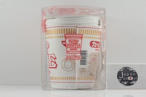 CUP NOODLE 50TH ANNIVERSARY POUCH BOOK SPECIAL PACKAGE VER. TAKARAJIMASHA - Picture 2 of 6