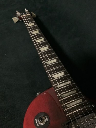 Gibson Les Paul Studio 2000 Wine Red Electric Guitar - Picture 8 of 9