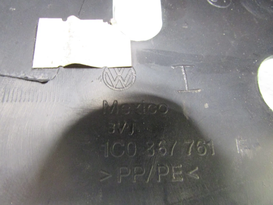 Отделка четверти стойки BEETLE 2002 2010 Volkswagen левый водитель задняя верхняя крышка OEM - Изображение 3 из 4