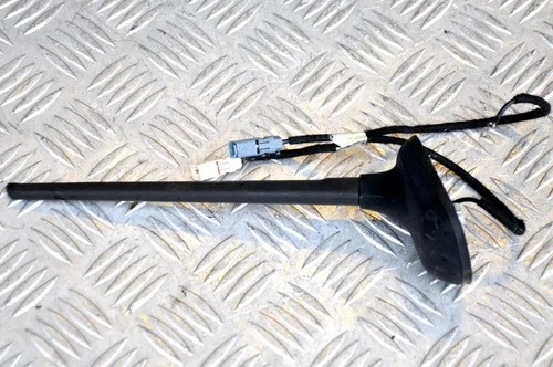Alfa Romeo Giulietta roof radio antenna / aerial 52017375