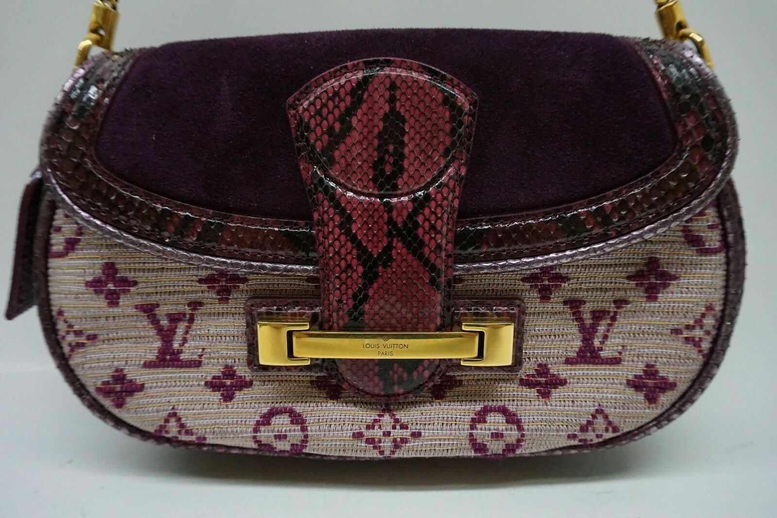 LOUIS VUITTON Shoulder Bag Collection PrintempsEte 2… Gem