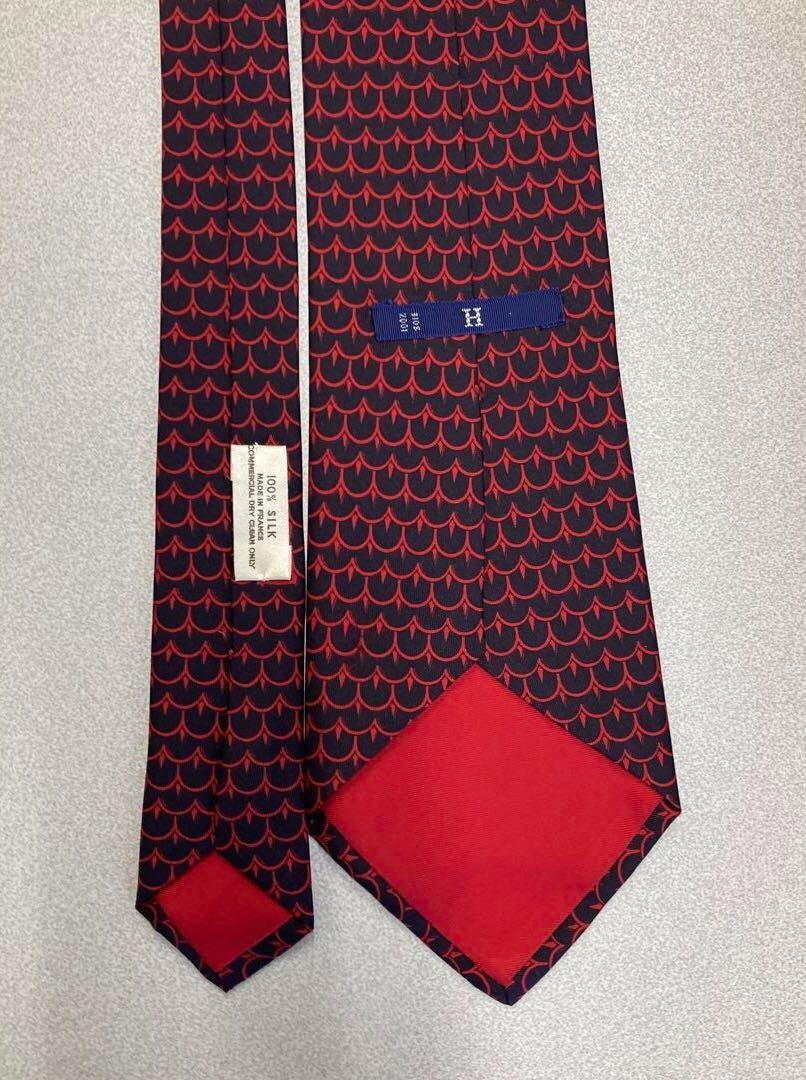 Picture 4 of 11