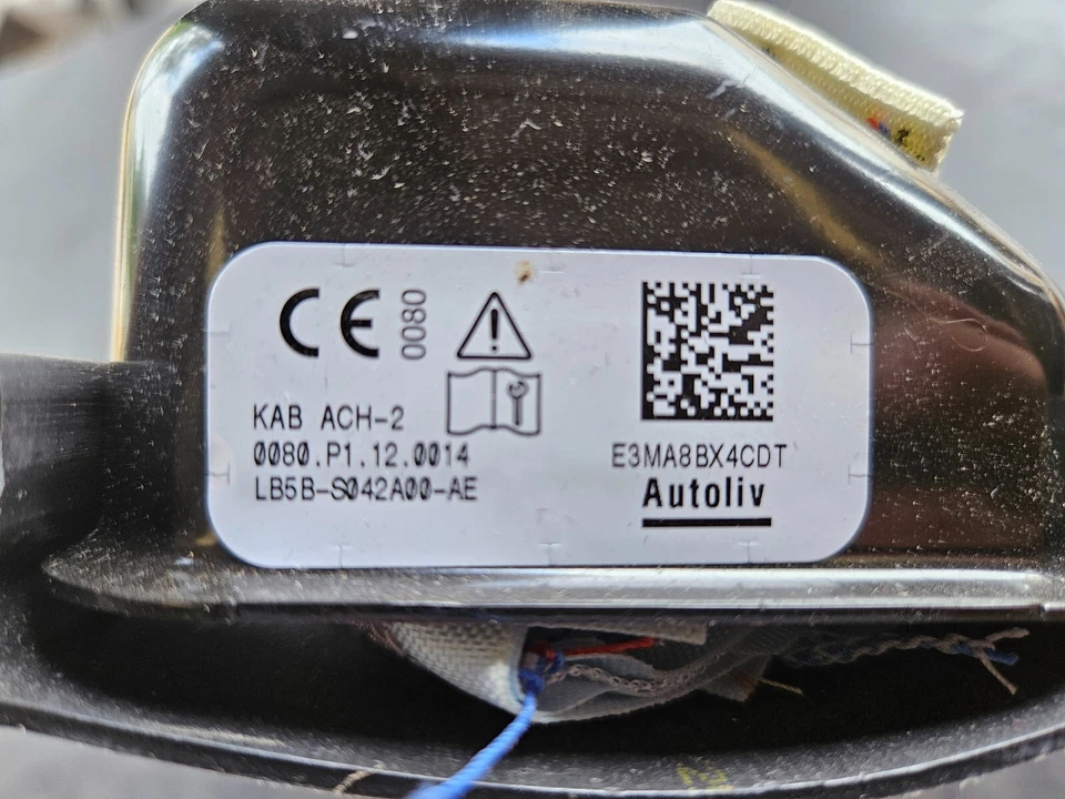 2019–2024 Lincoln Aviator черная этикетка пассажирская коленная подушка безопасности LB5B-S042A00-AE - Изображение 3 из 4