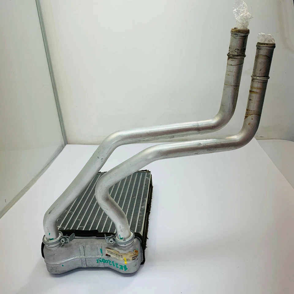 03-05 奥迪 A4 交流电加热器芯散热器蒸发器 法雷奥 原始设备制造商 8E1820103 — 第 4/4 张图片