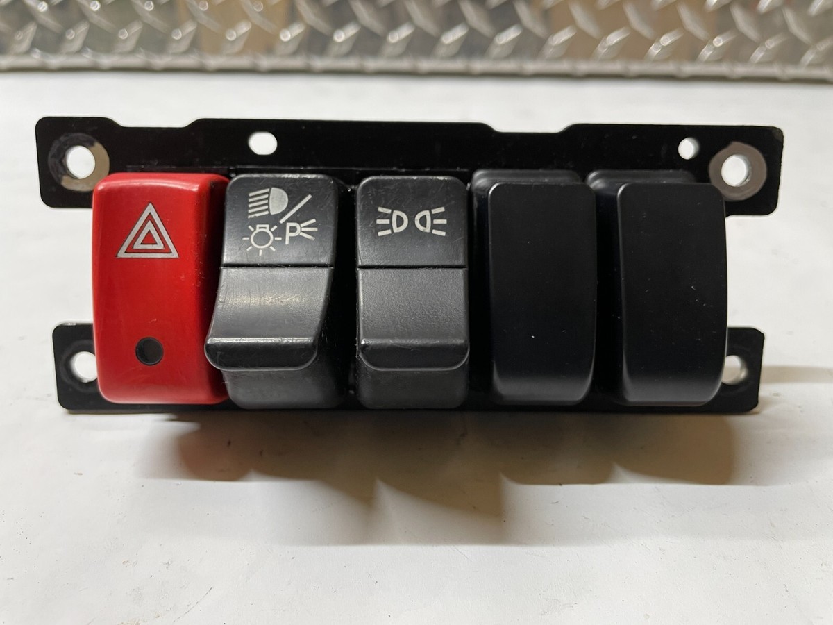 Switch２台 Zooz 800 Series Z-Wave Long Range S2 On / Off Toggle Switch