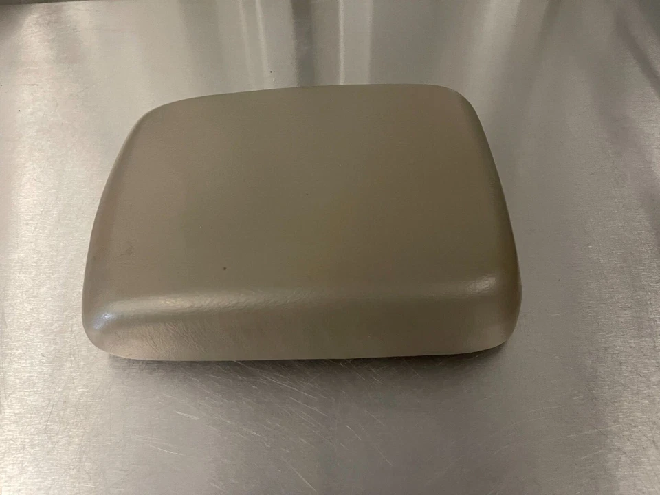 Nissan Frontier SE XE Xterra 1999-2001 OEM consola central tapa con pestillo Foto 2 de 4