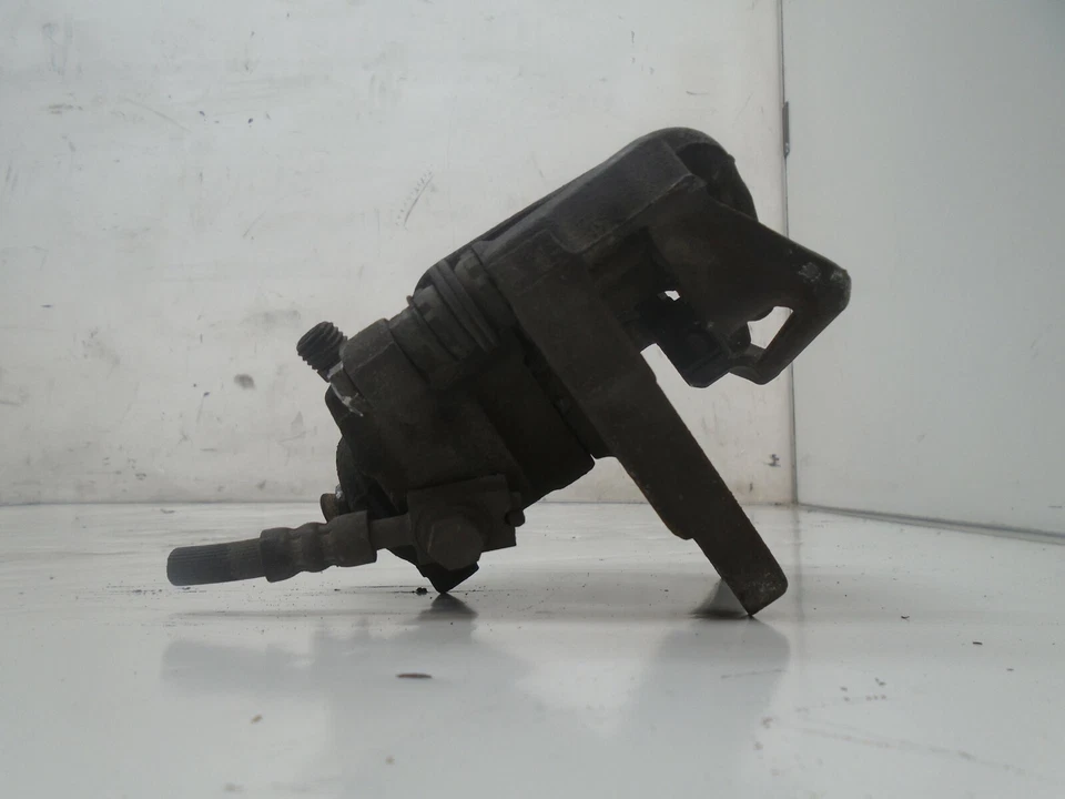 2005-2009 Audi A4 Quattro Rear Left Driver Side Brake Caliper OEM YD912113 - Image 4 of 4