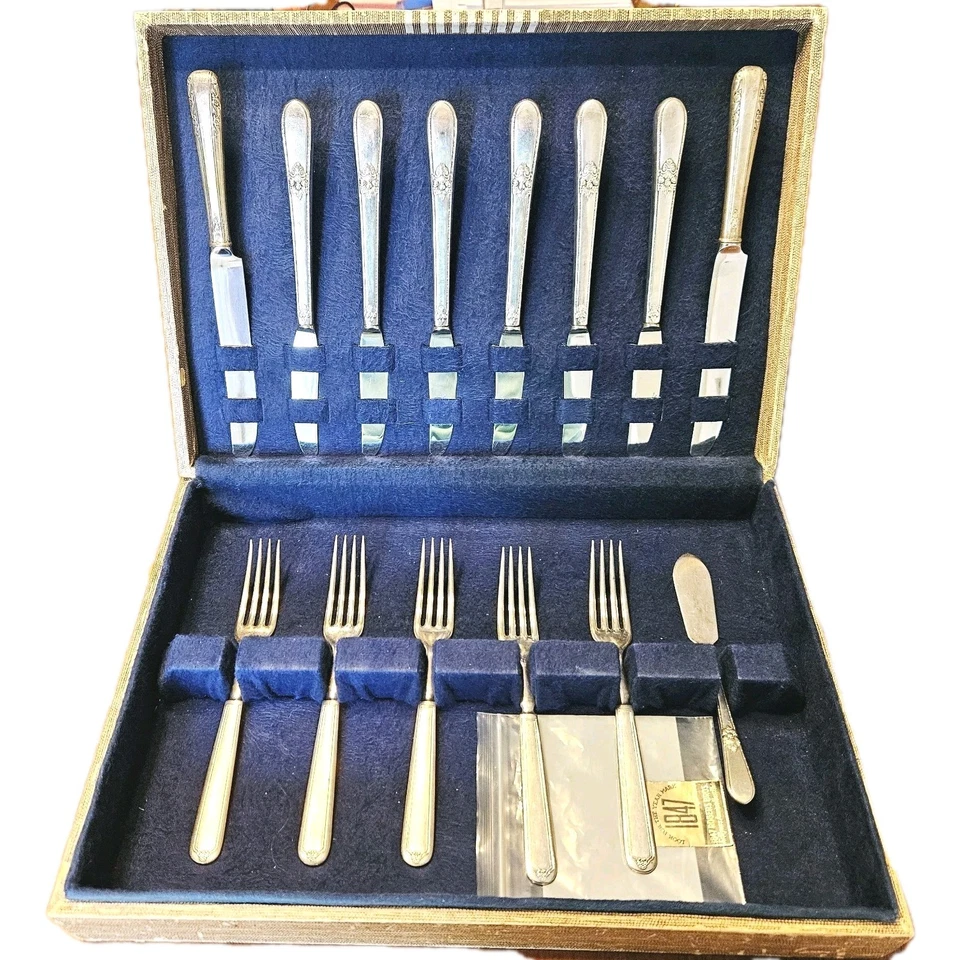 Lote mixto de estuche de cubiertos internacional 1847 Rogers Bros Silver Plate, Cambridge Foto 2 de 4