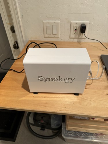 Synology NAS DS220j (diskless), white, good condition