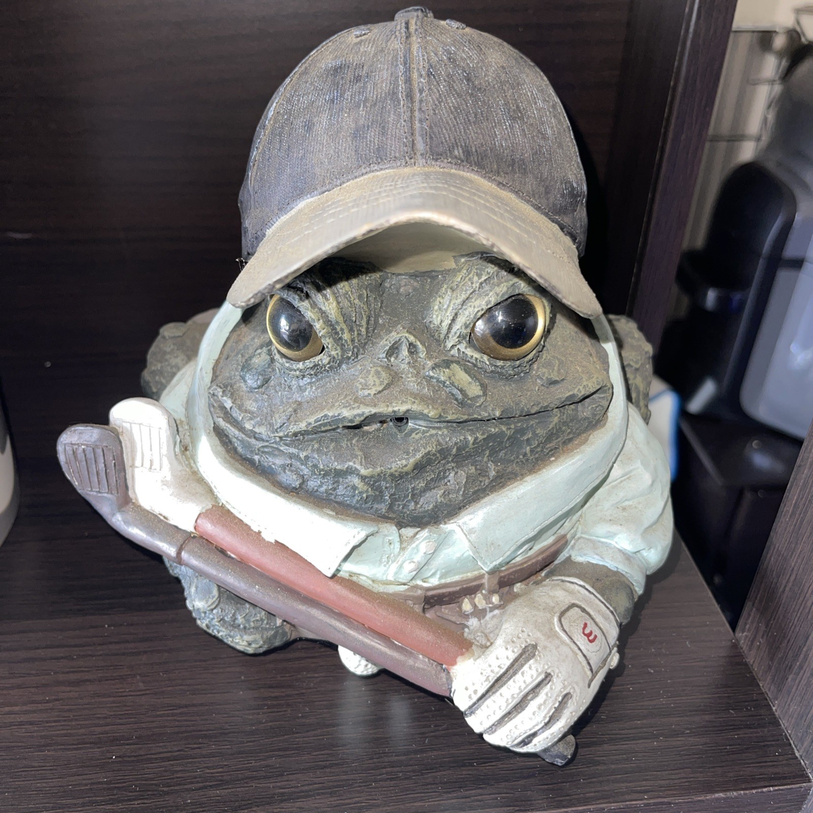 Homestyles Toad Hollow Golfer Garden Statue with Club Ball and Hat 94065