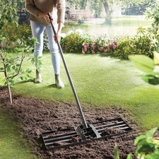 Lawn Leveller Garden Rake Soil Leveler Soil Fertiliser Top Dressing Tool 4.5kg