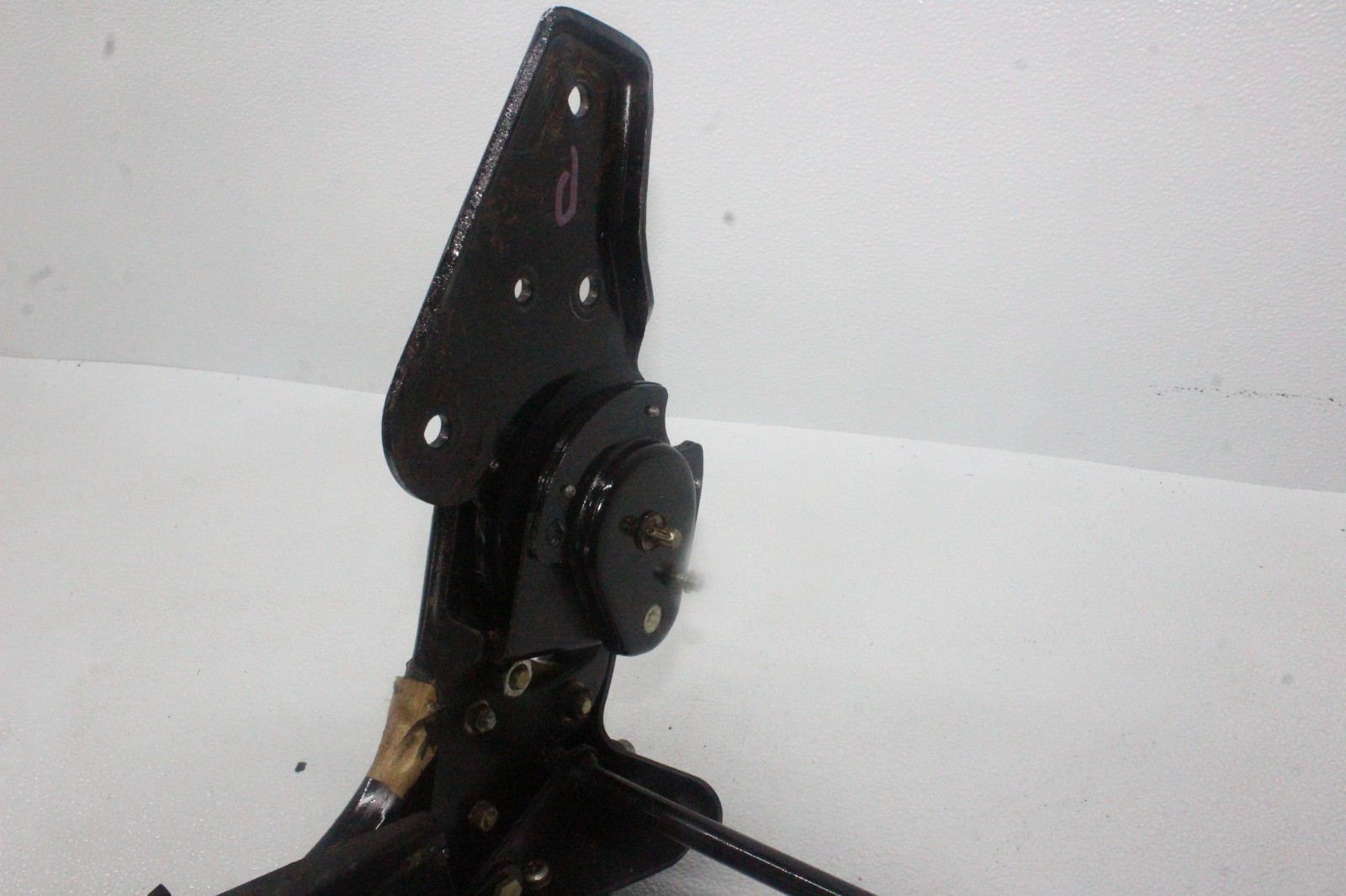 99-01 FERRARI 456 M PASSENGER LOWER BOTTOM SEAT MOUNT BASE SLIDER ADJUSTER