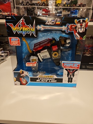Playmates Classic Voltron 40th Anniversary Legendary Black Lion