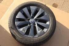 2022-2025 VOLKSWAGEN TAOS WHEEL RIM TIRE GOODYEAR 215/55 R17 17X7 10 SPOKE OEM