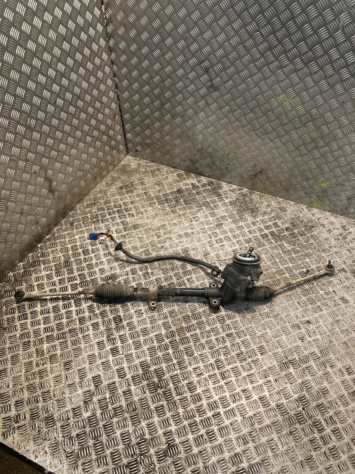 Picture 1 of 4