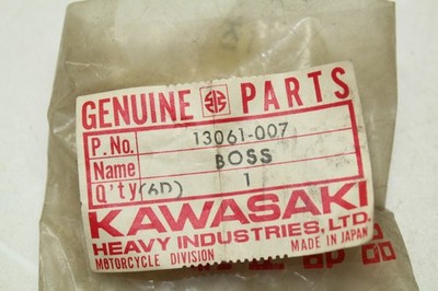 NOS Genuine KAWASAKI H1 500 A1 SAMURAI KICK PEDAL BOSS OEM # 13061