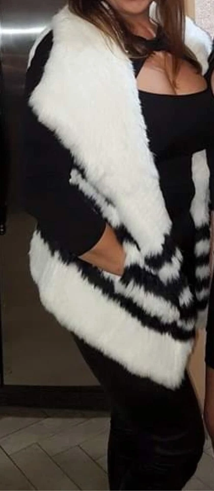 Precioso Chaleco de Piel de Conejo Calypso St. Barth - Kiesza Blanco/Negro Talla M Foto 3 de 4