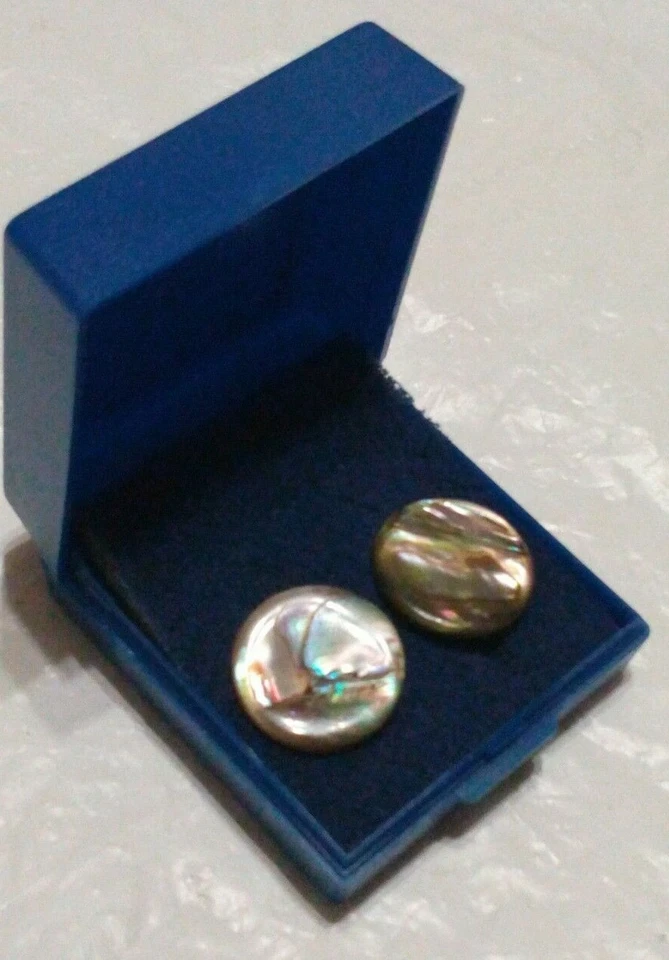 Silver Tone New Zealand Paua Abalone Shell 17mm Round Clip-On Earrings in Box*** - Image 4 of 4