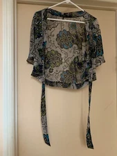 Daisy Fuentes moda women’s sheer gray black green blue short sleeve shirt size s