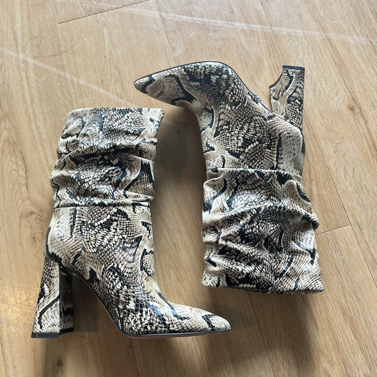 Vince camuto top snake booties
