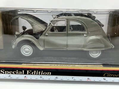 Maisto Special Edition 1952 Citroen 2CV Gray Die Cast 1:18