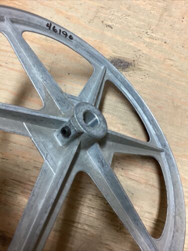 11” Pulley, Congress Drives 46190, Chore-Time, 5/8 - Picture 4 of 6