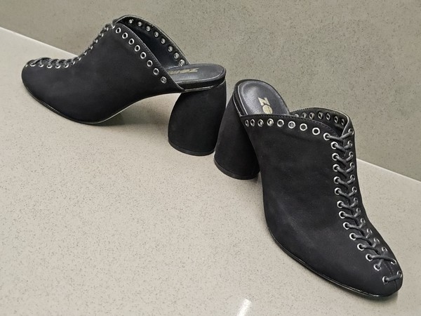 ZOMP Black Suede Leather/Silver Chain Ladies Mules EUR38.5/AU7.5/Heel 8.5cm H