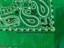 Vintage HAV-A-HANK Made in the USA Kelly Green Paisley Bandana 100 Cotton