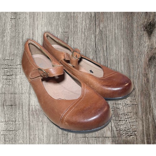 Dansko brown Mary Jane’s size 39/8.5