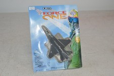 Vintage 1993 ERTL Force One General Dynamics F-16C Fighting Falcon Jet