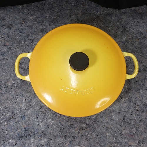 LE CREUSET #22 CALENDULA GIALLO 3 1/2 QUARTO FORNO OLANDESE GHISA E SMALTO - Foto 4 di 14