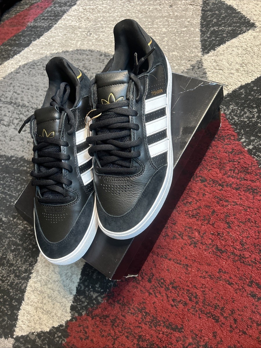 adidas gazelle silver green womens Adidas Tyshawn Mid Sneaker  Buy online now!