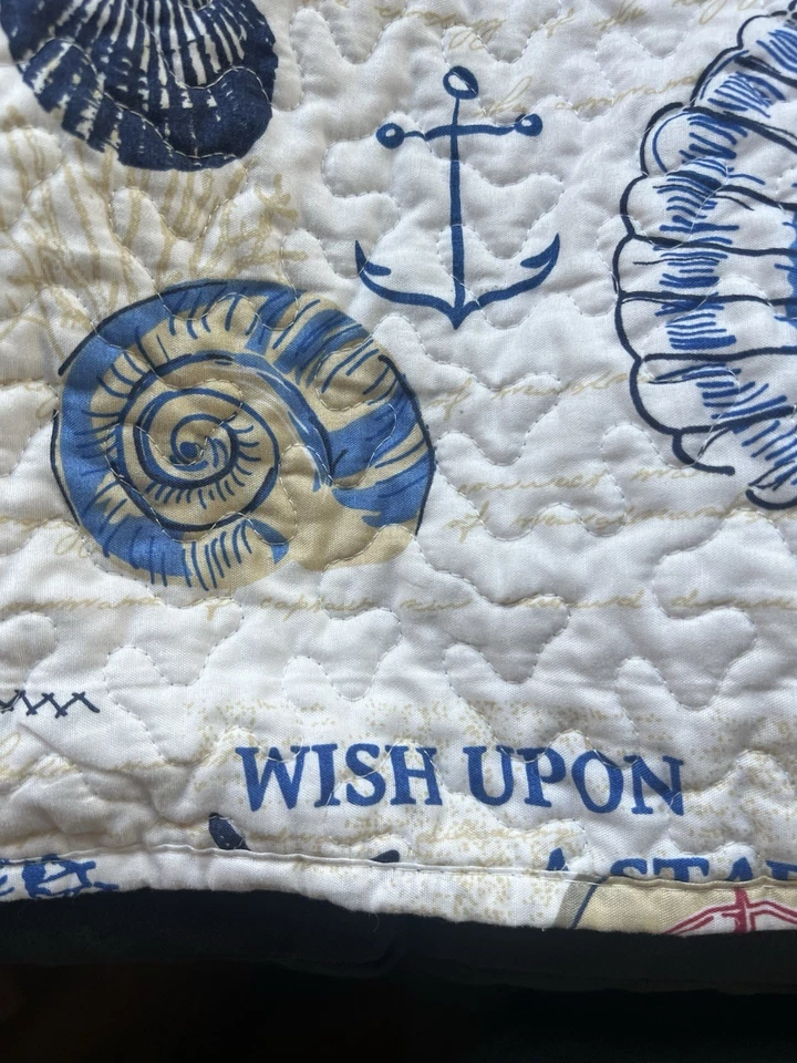 一套绗缝国王枕套沿海海滩海贝壳航海白色蓝色 — 第 4/4 张图片