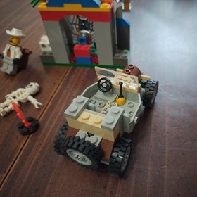 LEGO Adventurers 5936 Spider's Secret 90% Complete 