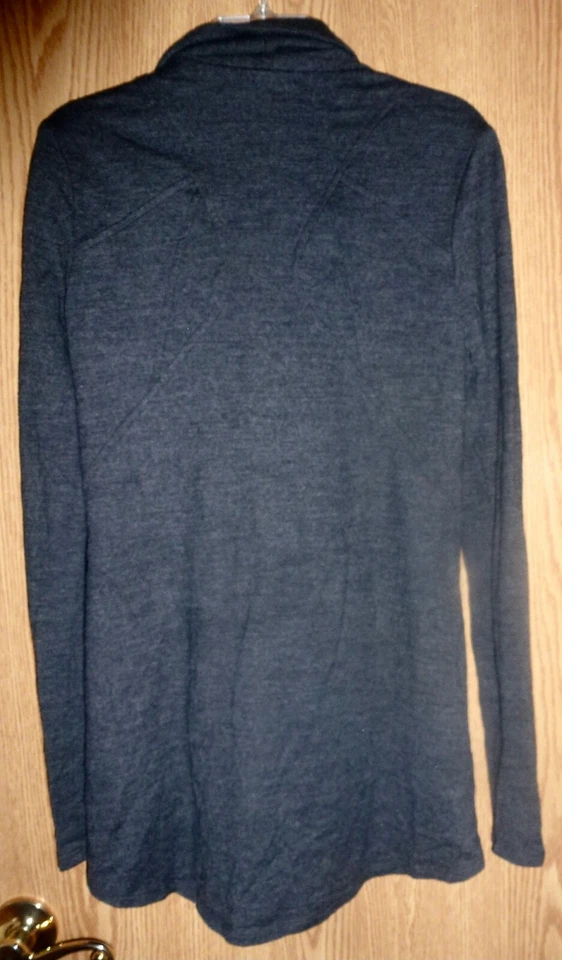 HELMUT LANG - CÁRDIGAN/CHAQUETA DE PUNTO DE LANA GRIS CON CREMALLERA DIAGONAL - MISSES P Foto 2 de 2