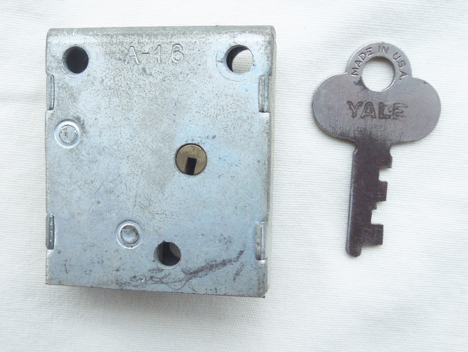 Advance Gumball Machine Lock A 16 with recut Key eBay