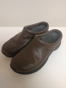 merrell slip resistant