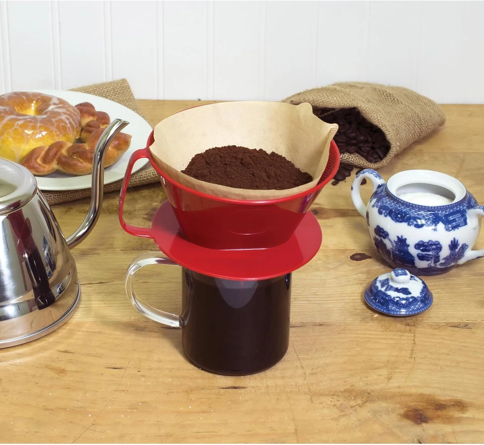 Cono de filtro para preparar café Fino Pour-Over, tamaño número 4, rojo, prepara de 8 a 12 tazas Foto 4 de 4