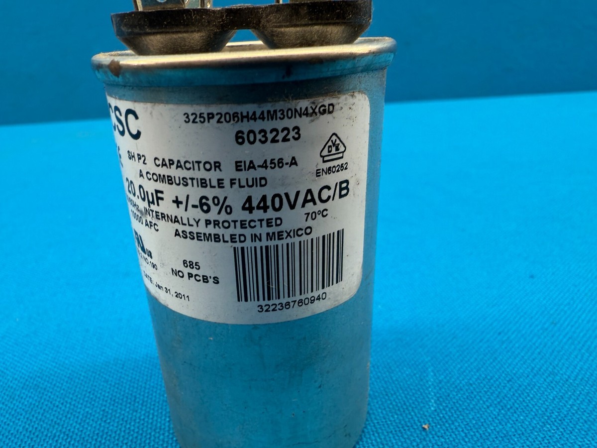 Lot of 5 - CSC SH P2 440VAC 50/60Hz Round Capacitors EIA-456