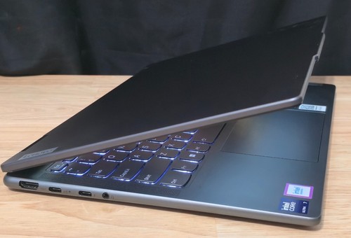 Lenovo - Yoga 7i 2-in-1 14" 2K Touch Laptop Intel Core Ultra 7 155U 16GB 1TB SSD - Bild 5 von 14