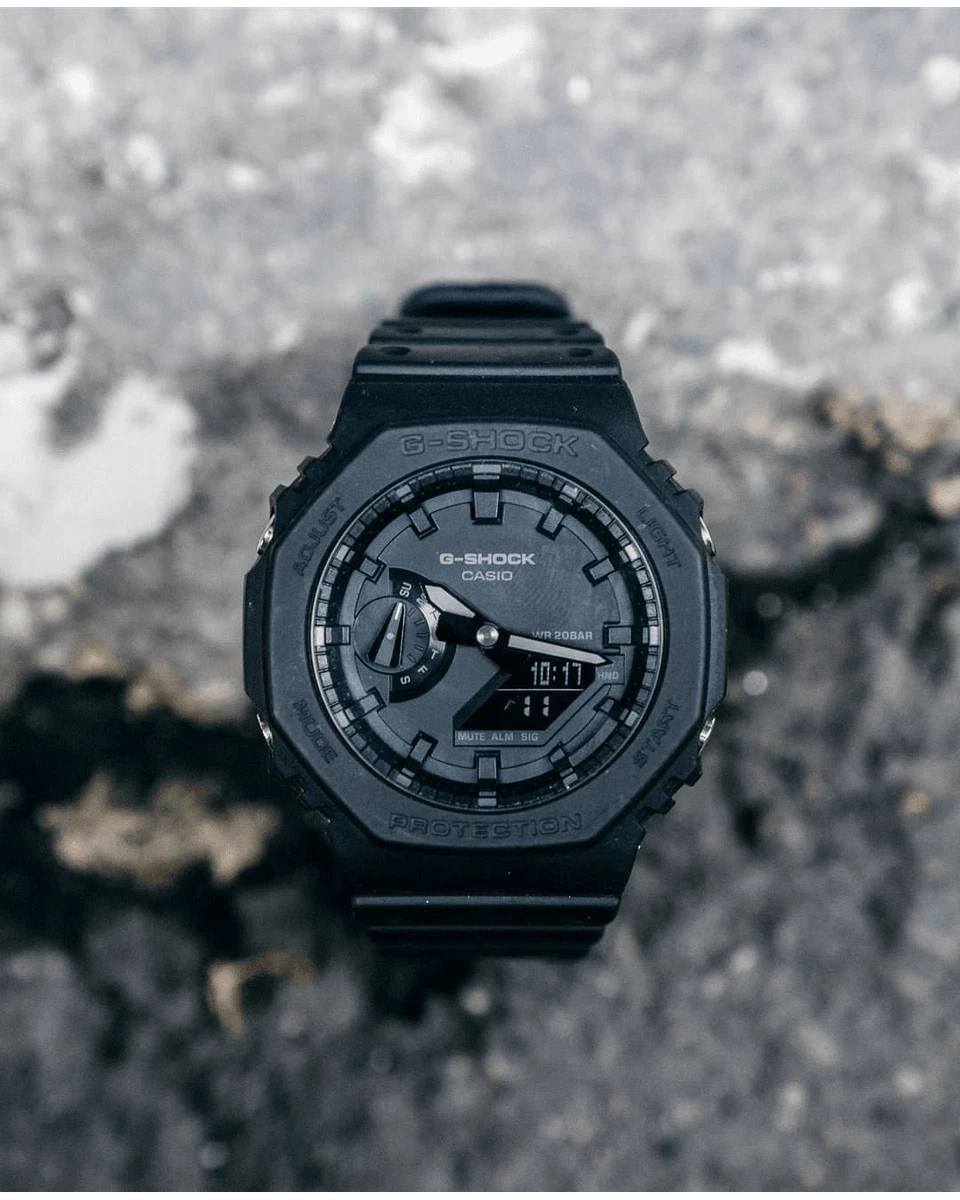 G shock top triple black