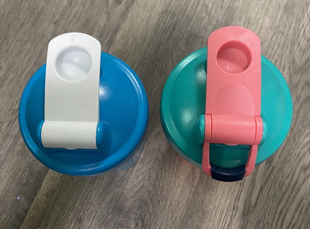 Blender Bottle 28 Oz With Mixer Balls Pink And Blue Lot Used