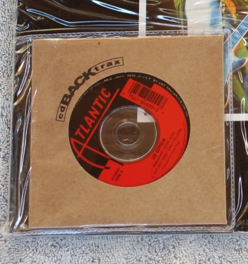 Led Zeppelin - The Song Remains.. - The Story Of The Film - GREY VINYL LP + CD - Image 3 of 3