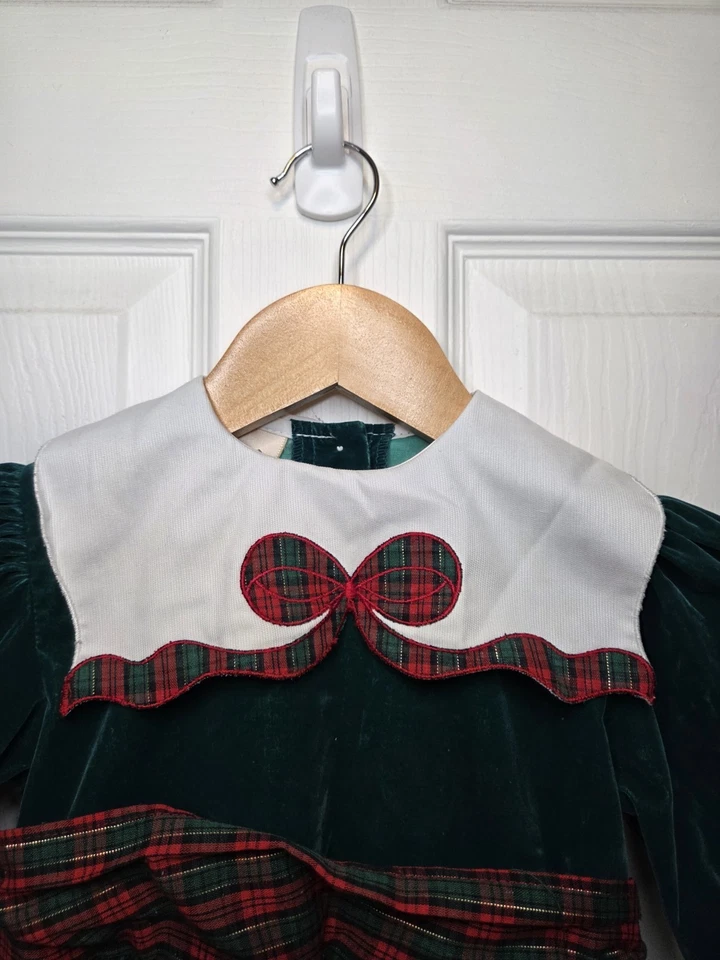 Vtg Oshkosh Collection Girls Christmas Dress Green Velvet Plaid Detail - Image 4 of 4