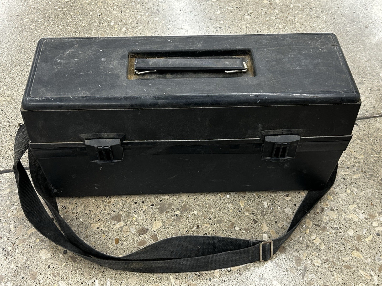 Atrix International Omega Plus, HEPA Vacuum Cleaner, 120V, 50/60 HZ, 5.2 AMP